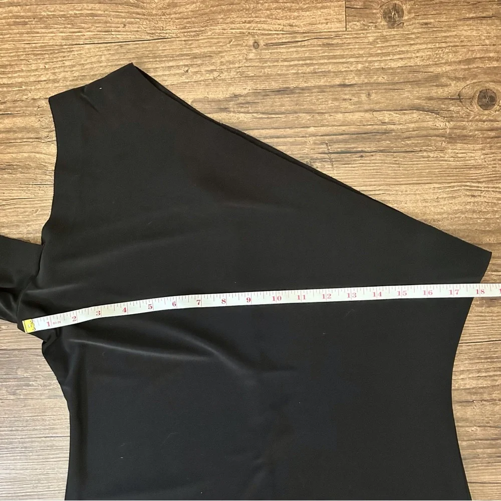 Norma Kamali Black One Shoulder Cutout Fitted Spandex Dress - Picture 7 of 11